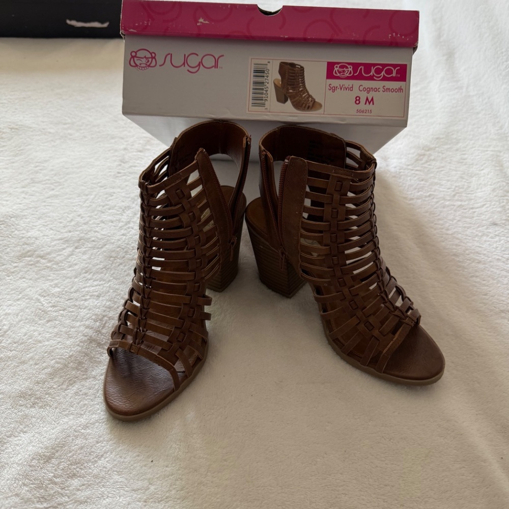Open Toe Bootie in Brown size 8 M